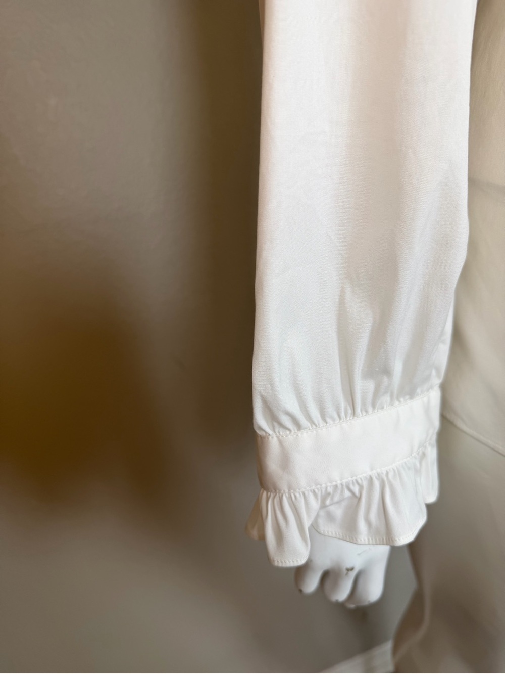 Lafayette 148 White Ruffle Collar High Neck Silver Trim Button Down Blouse L - Picture 7 of 14